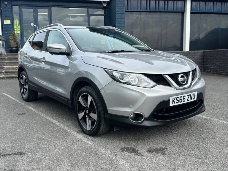 2016 Nissan Qashqai 1.5 dCi N-Connecta SUV 5dr Diesel Manual 2WD Euro 6 (s/s) (110 ps) HATCHBACK ...