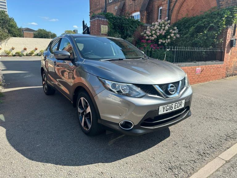 2016 Nissan Qashqai 1.2 DiG-T N-Connecta 5dr HATCHBACK Petrol Manual