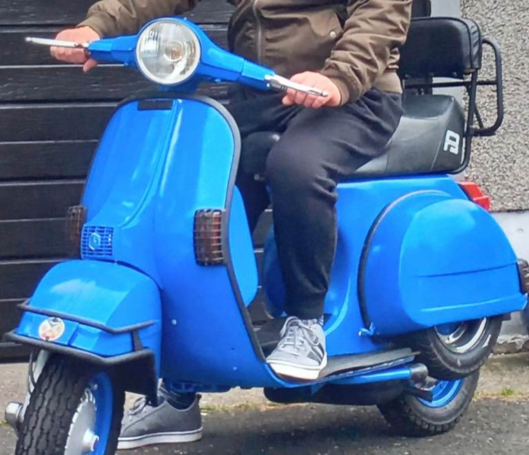 Trying to find VESPA reg WGD42W 