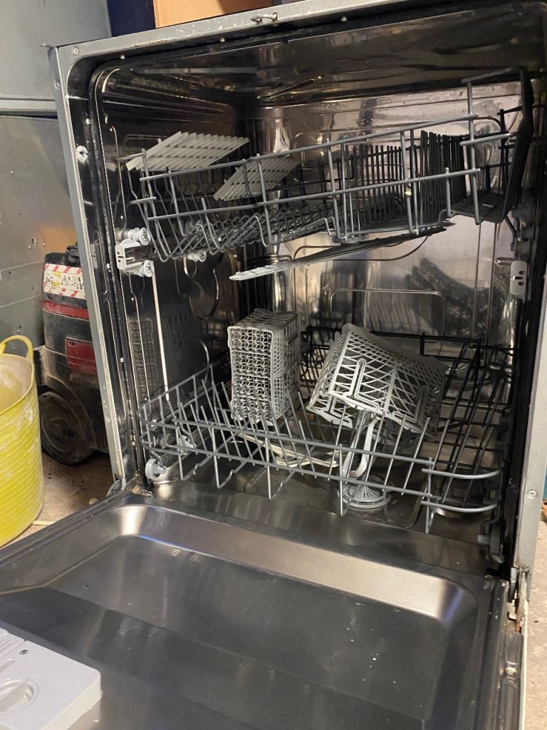 Fully integrated Smeg Dishwasher 