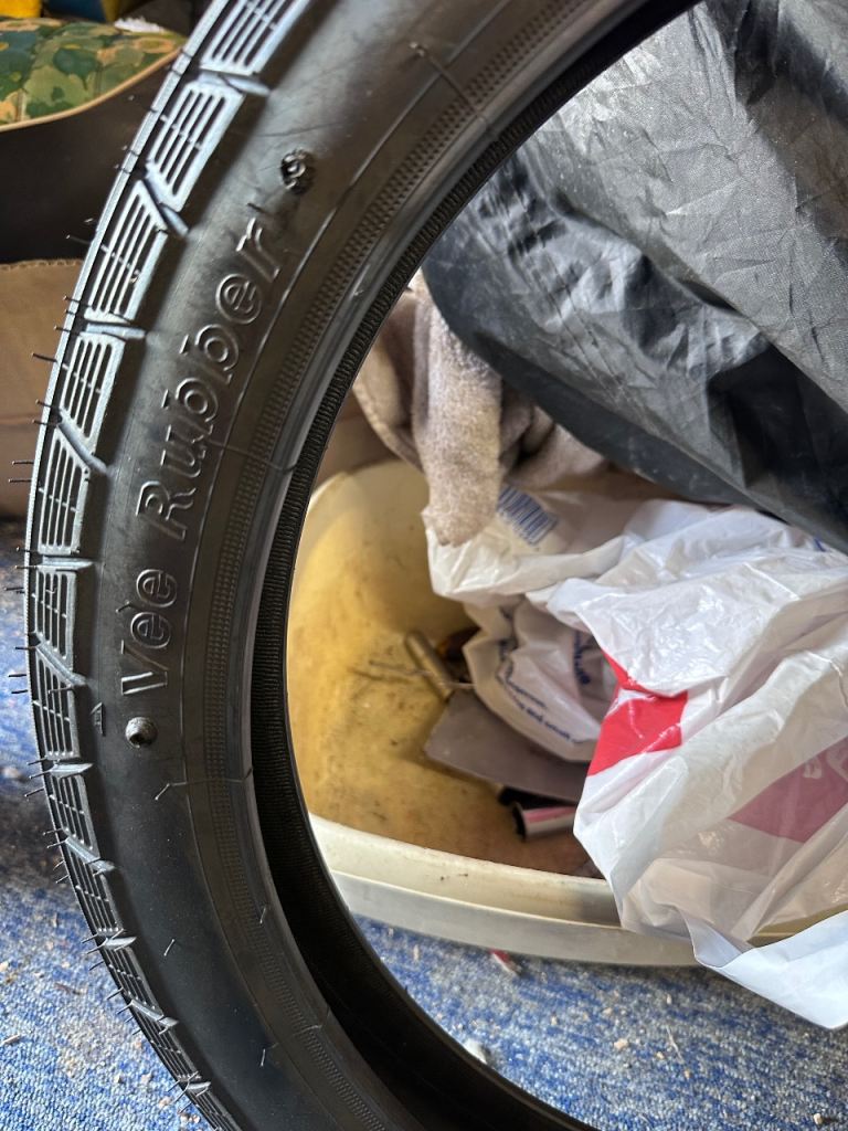 Tyre vee rubber 2.75x 18 tubed tyre  NEW 