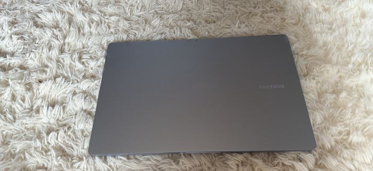 Samsung Galaxy Book 5 Edge 5G (Brand new)