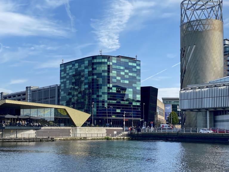 Manchester - M50 3UB \ Office for Rent with 2 Workstations