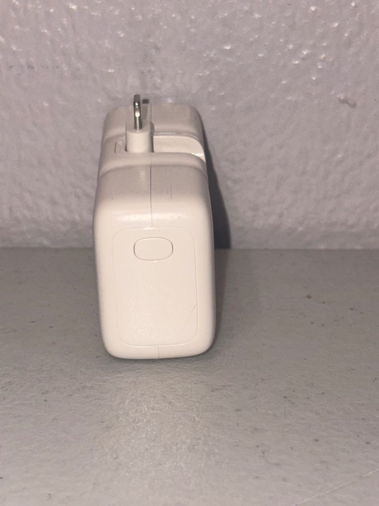 Open to Offers! - 🔋 5000mAh Power Bank iPhone (Lightning Built-In) – Cheap 🔥