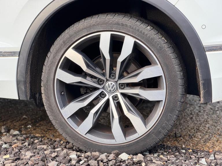 2019 Volkswagen Tiguan 1.5 TSI EVO R-Line DSG Euro 6 (s/s) 5dr ESTATE Petrol Automatic