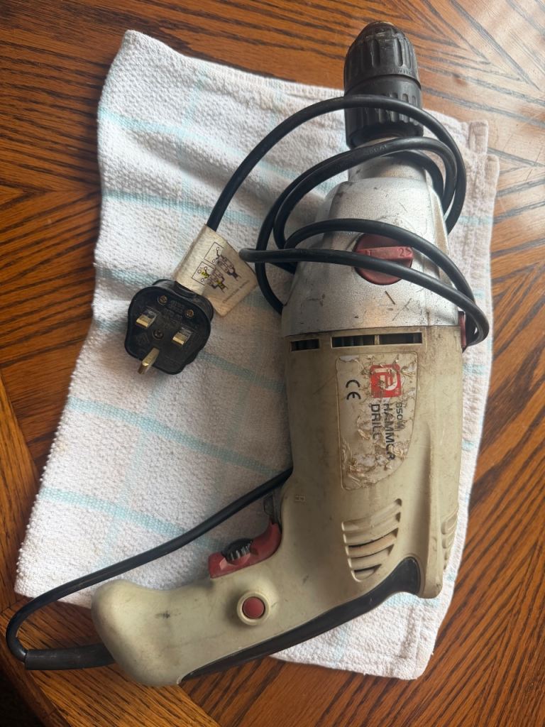 Performance power, Hammer drill, 850w, Full working condition,