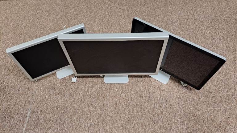 Apple Cinema/Thunderbolt Display Job Lot *UNTESTED*