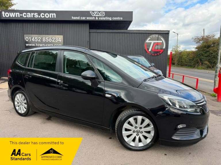 Vauxhall Zafira DESIGN-6 SPEED, 7 SEATS, FULL SERVICE HISTORY, 1 FORMER OWNER