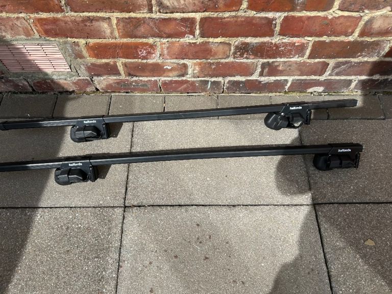 Halfords Roof Bars