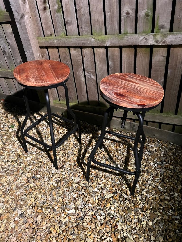 Bar Stools 