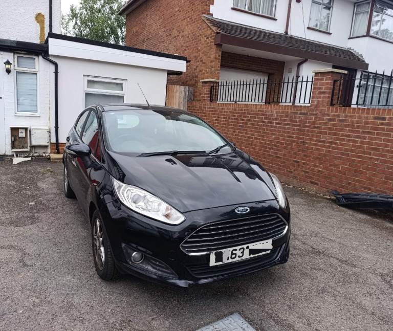 63 plate Ford Fiesta, 1.2 litre 5 door FSH 2 Keys