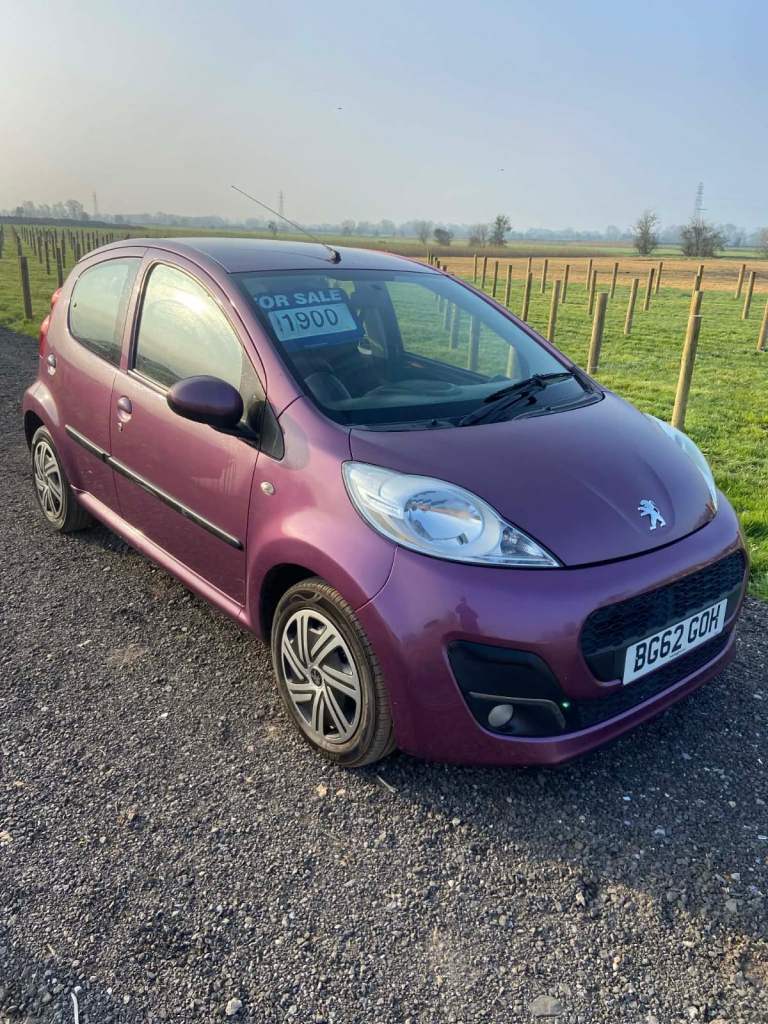 Peugeot 107 5 door 1.0 petrol