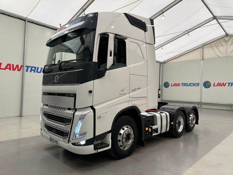 Volvo FH 540 GT 6x2 Rear Lift Tractor Unit PTO