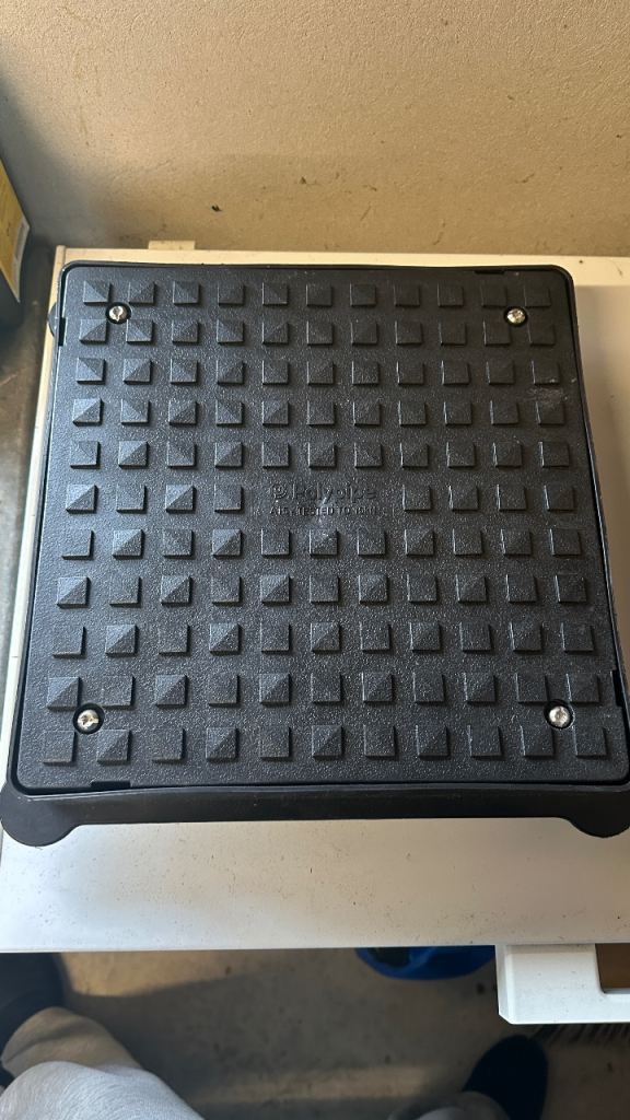 2 x unused polypipe manhole covers lid size 320mm square, inspection chamber Dia 310mm Man hole