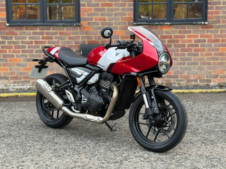 2026 TRIUMPH THRUXTON 400