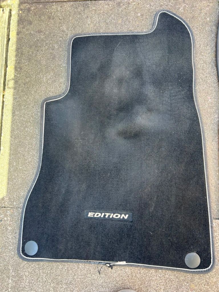 🚗 Genuine Mercedes-Benz Floor Mats – W177 A-Class Hatchback (2018–2026)