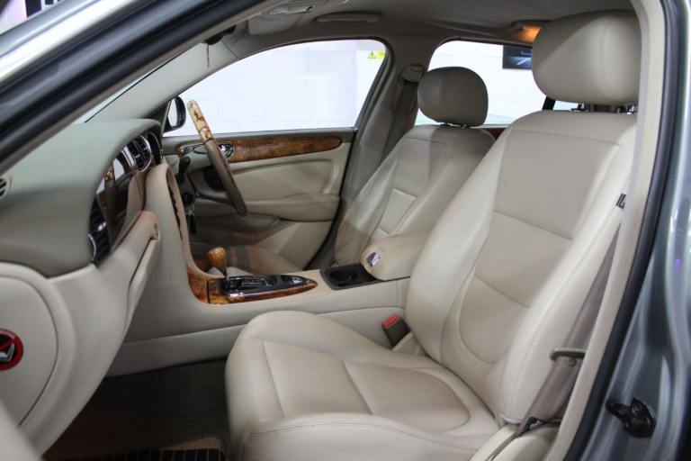 2003 Jaguar XJ 4.2 XJ8 SE 4dr SALOON Petrol Automatic