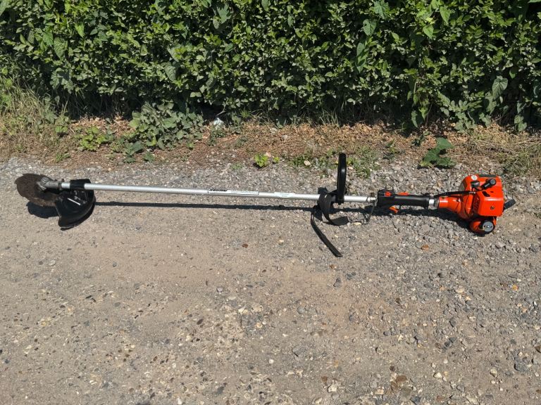 Echo SRM-2300 petrol brush cutter good working order 