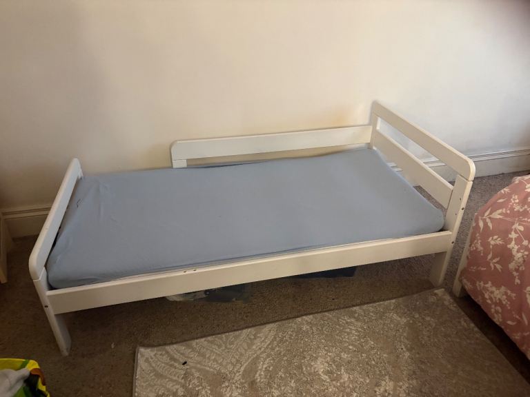 Kids bed