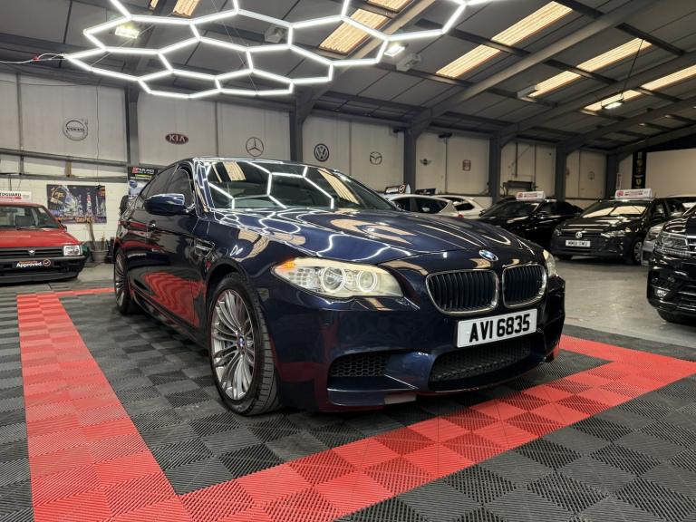 BMW M5 4.4 M5 Saloon 2011