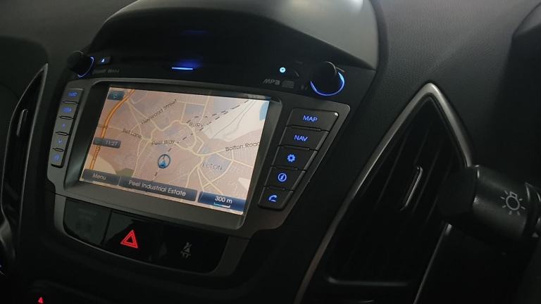 HYUNDAI IX35* 1.7 Crdi * 2wd* DIESEL*26,000 MILES* 1 OWNER* FULL S/HISTORY 