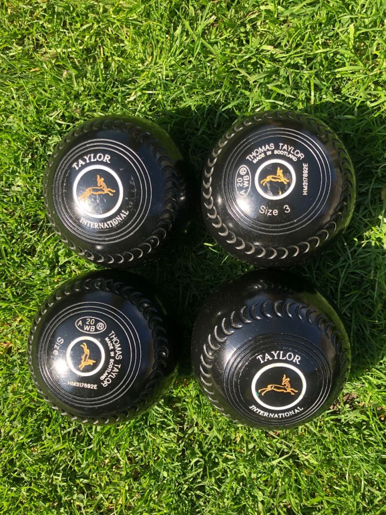 Thomas Taylor International Lawn Bowls Size 3 WB 20