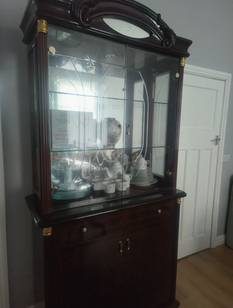 Wood display cabinet