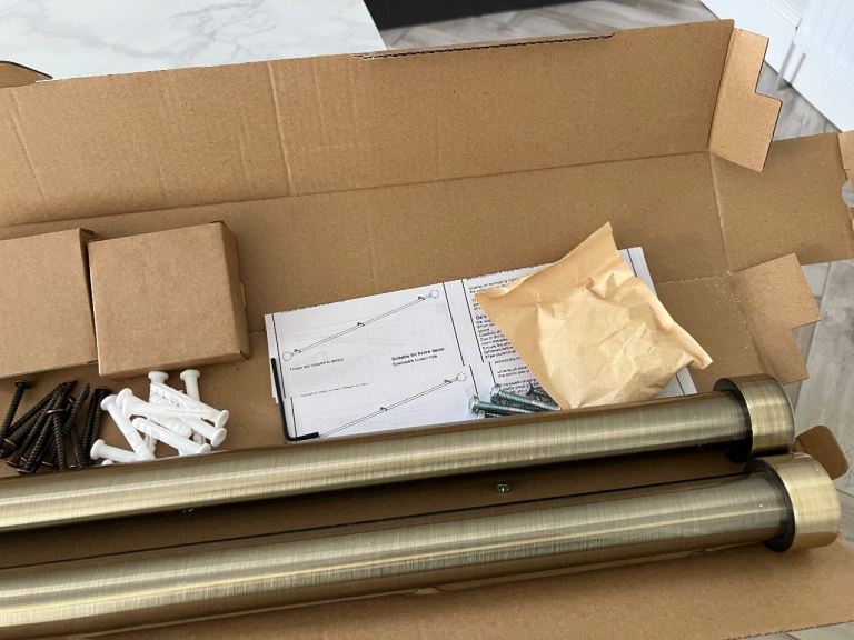 Antique Brass Curtain Poles 28mm extendable 700-1200mm