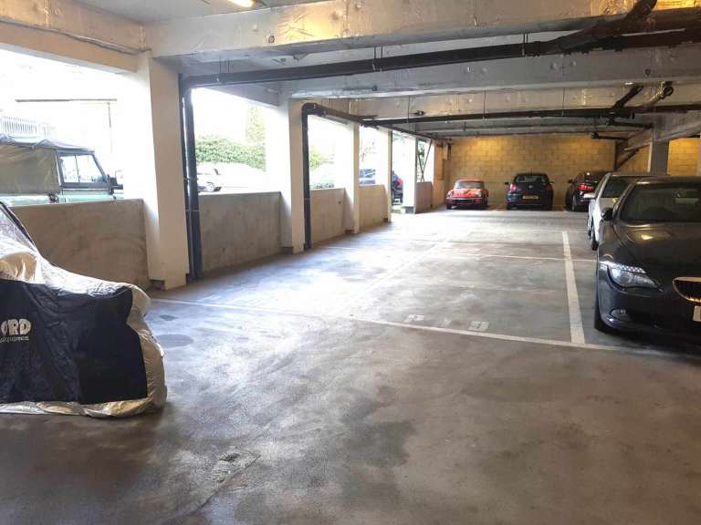 N8 COVERED PARKING 