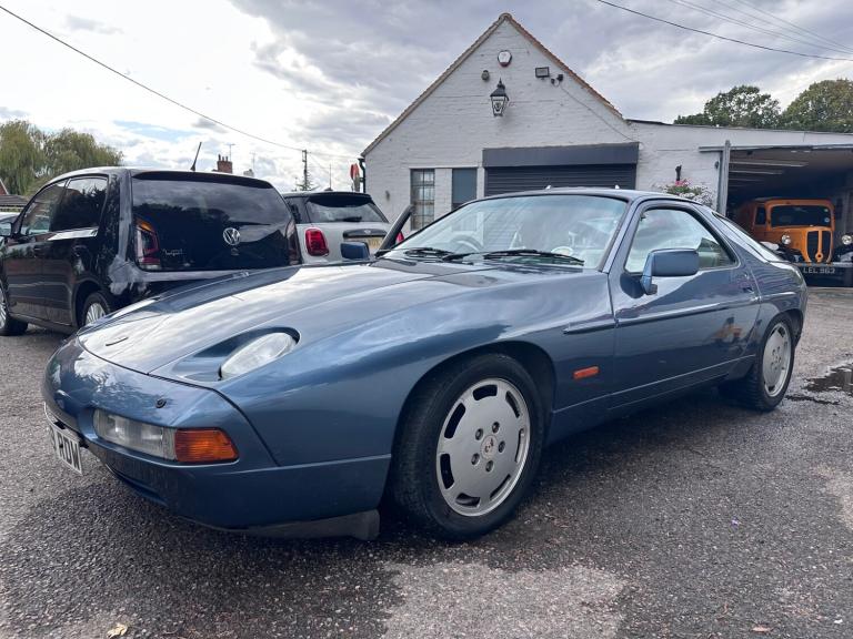 Classic 1991 Porsche 928 Series 4  Auto