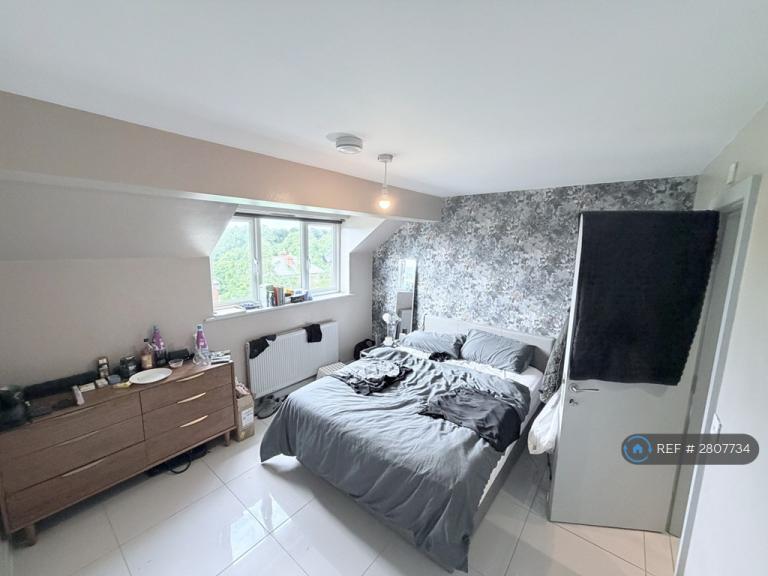 1 bedroom in Tideswell Court, Sheffield, S5 (#2807734)