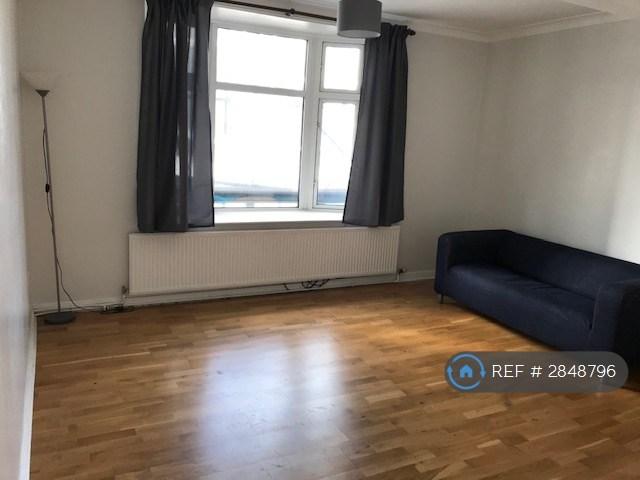 3 bedroom flat in St. George Court, Birmingham, B15 (3 bed) (#2848796)