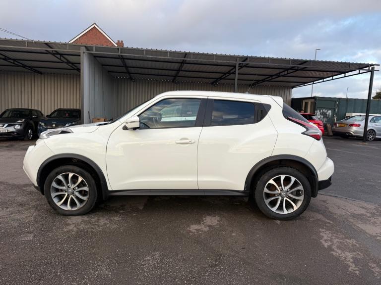2016 Nissan Juke 1.2 DiG-T Tekna 5dr HATCHBACK Petrol Manual