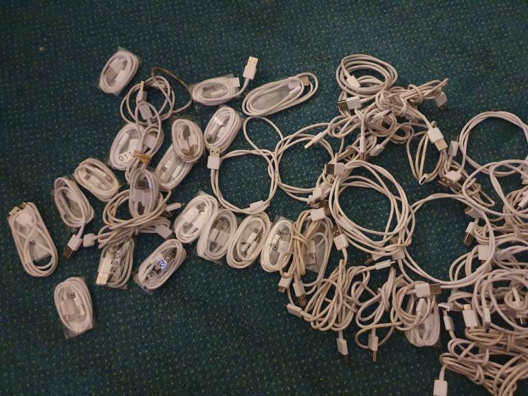 70 USB to Type C cables 