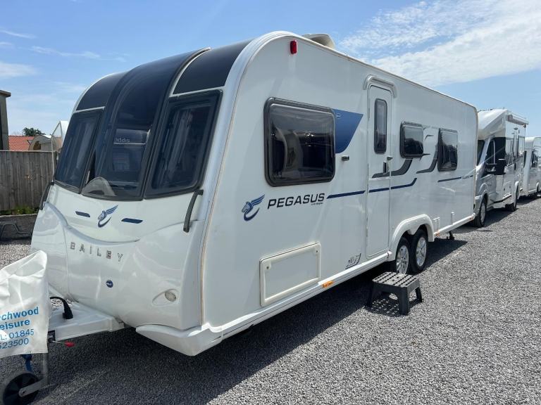 Bailey Pegasus Palermo / 5 bERTH 2017