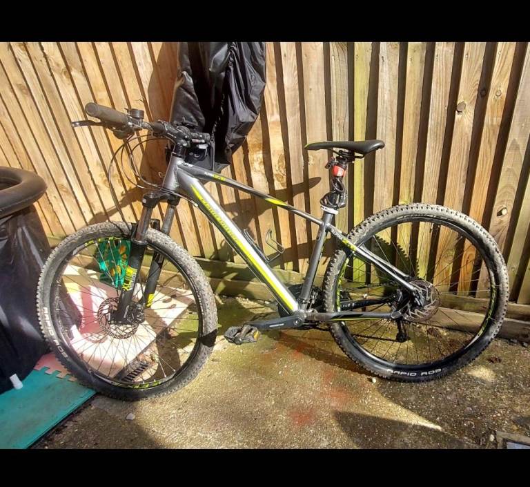 Claud butler alpina 2.6 mountain bike