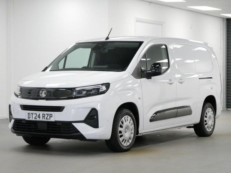 24 VAUXHALL COMBO L2 1.5 TURBO D 100 BHP XL PRO EDITION 6DR FACELIFT ( NO VAT )