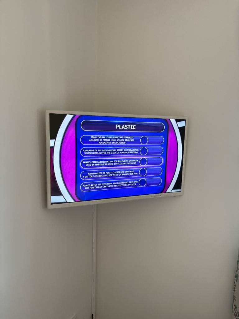 JVC 32" LED TV with Remote and Manual – Good Condition
