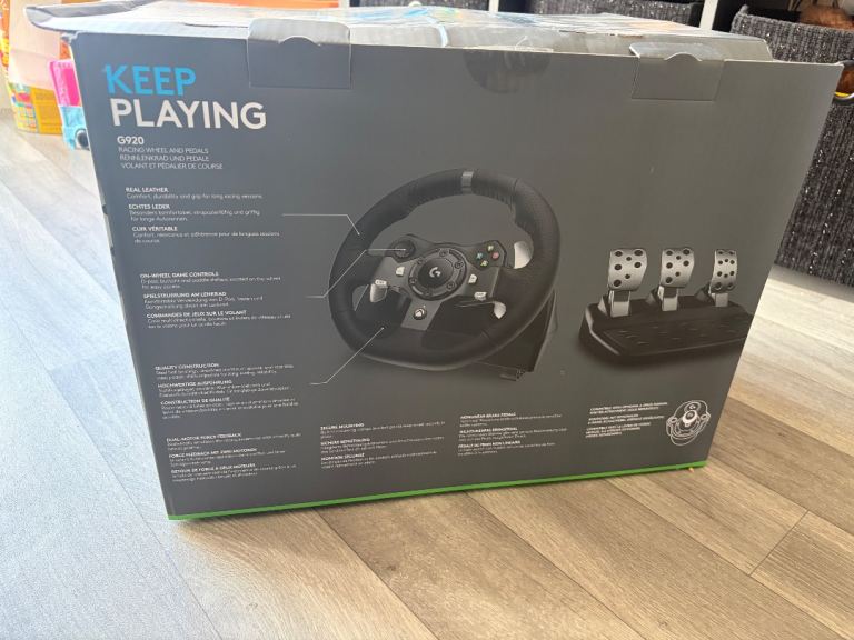 Logitech G920 Driving Force Racing Wheel & Pedals
