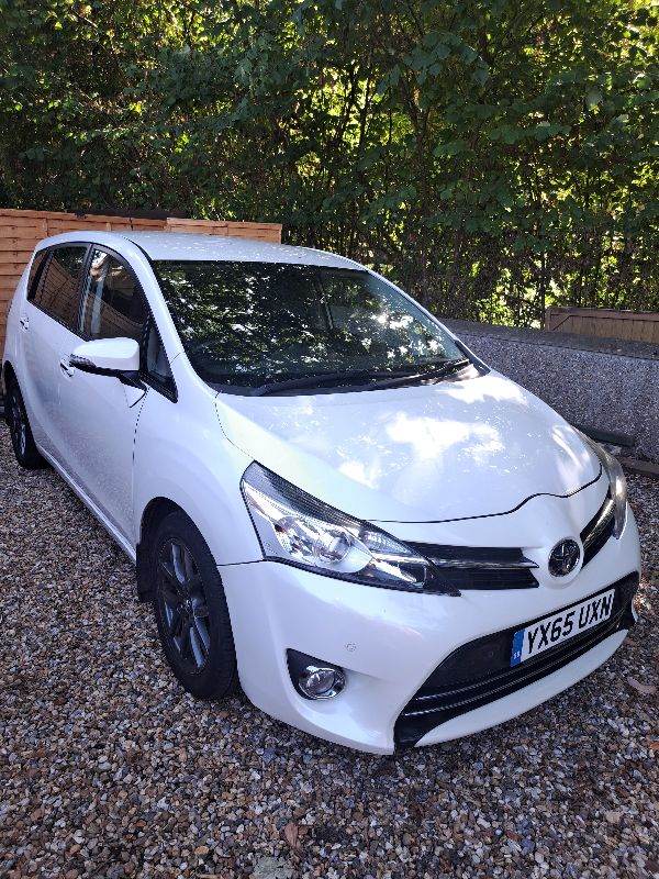 Toyota verso 7 seats £35 tax ulez free and delivery 