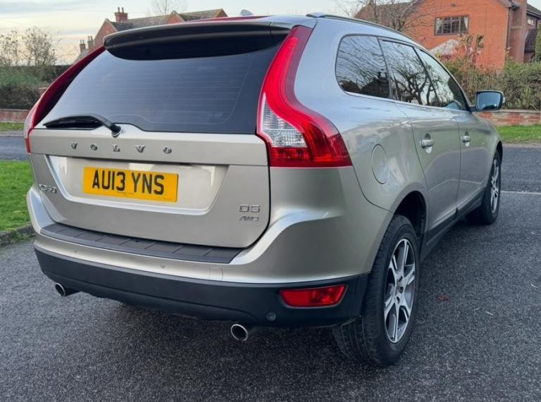 2013 VOLVO XC60 2.4 D5 SE LUX NAV AWD AUTO S/HISTORY CAMBELT DONE! LOVELY 4X4!