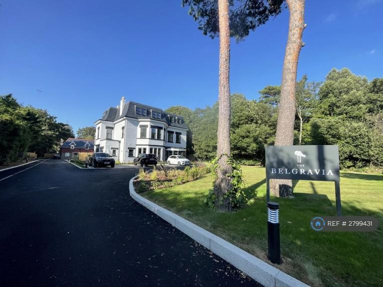 2 bedroom flat in The Belgravia, Bournemouth, BH1 (2 bed) (#2799431)
