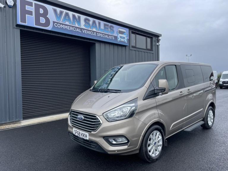 FORD TOURNEO CUSTOM 2.0 TDCi 130BHP INDEPENDENCE RS 5 SEAT WHEELCHAIR BUS 2018