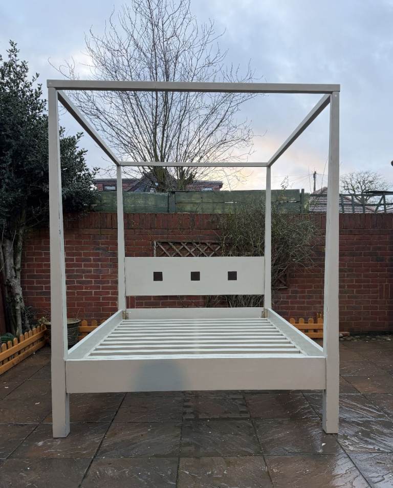 Lombok CANTON Handcrafted Four Poster 5FT King Size bed – Great Condition - Robust & Substantial