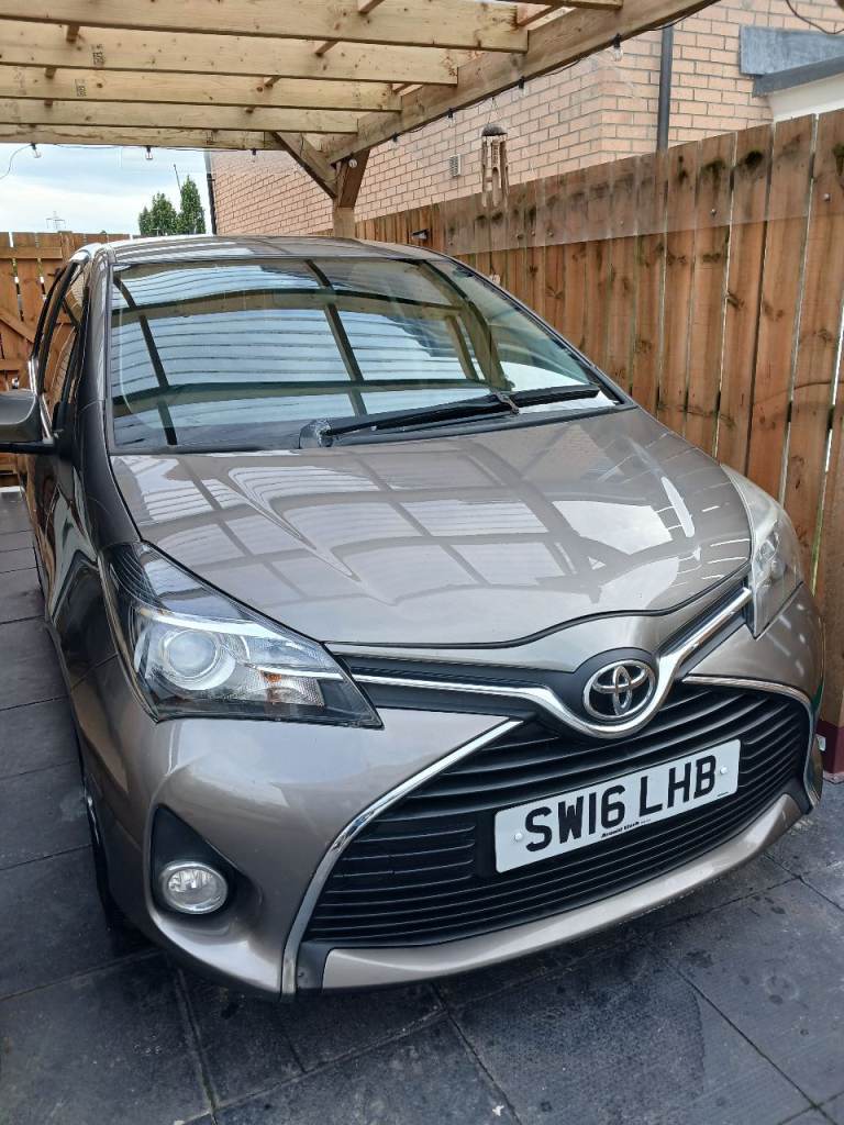 Toyota, YARIS, Hatchback, 2016, Manual, 1329 (cc), 5 doors