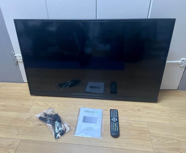 ELECTRIQ 40" Black FHD LED EIQ-40FHDT2SM Smart TV + Remote/Book Fully Working