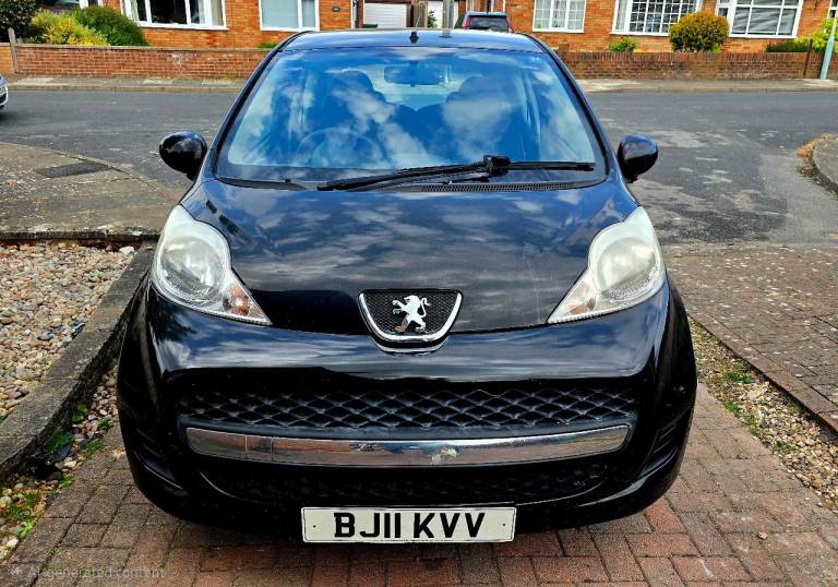 Peugeot, 107, Hatchback, 2011, Manual, 998 (cc), 3 doors
