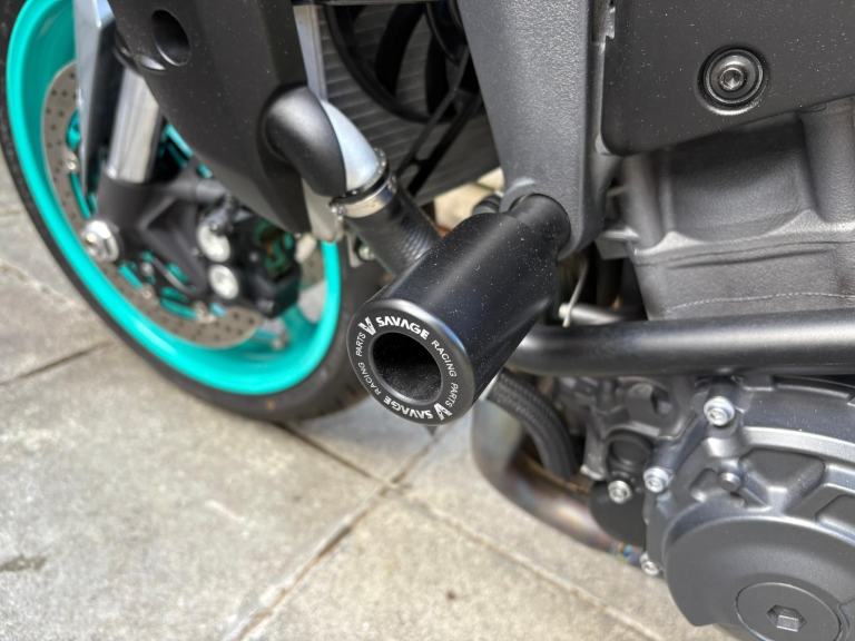 2023 / 73 Yamaha MT10 £10000 Grey 5978 miles.