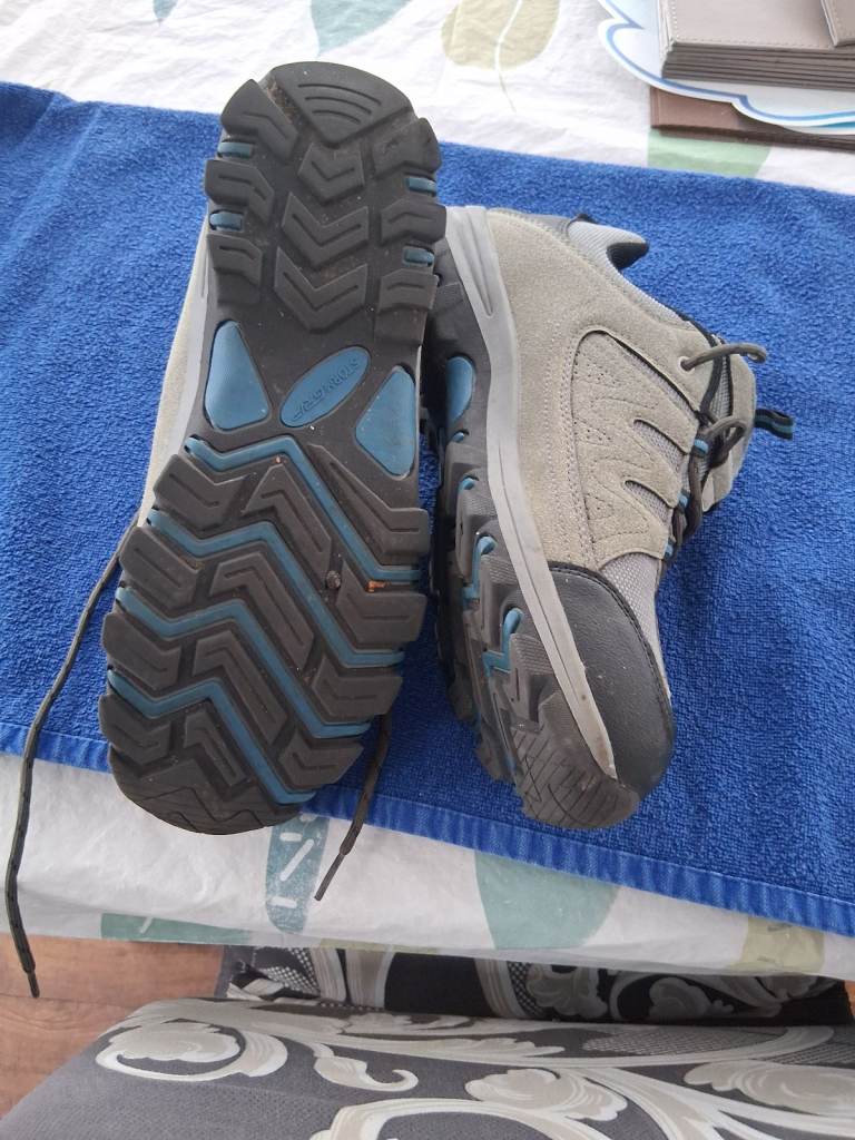 image for Size 9 Mens Peter Storm trainers walking shoes £30 OVNO 