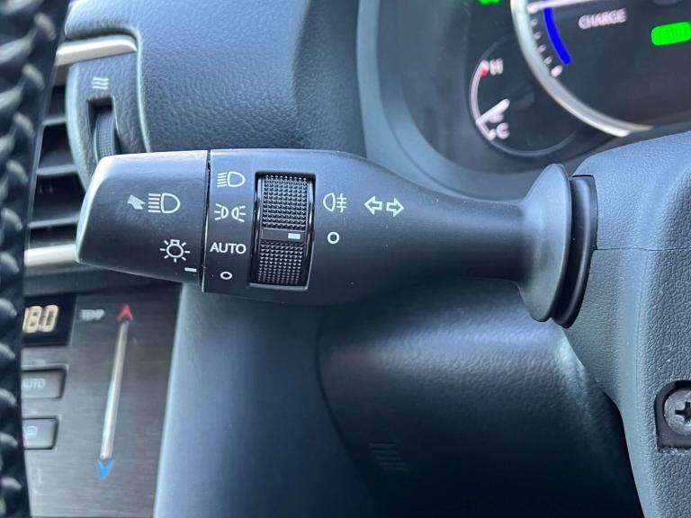 2018 Lexus IS 300h Advance 4dr CVT Auto SALOON PETROL/ELECTRIC Automatic